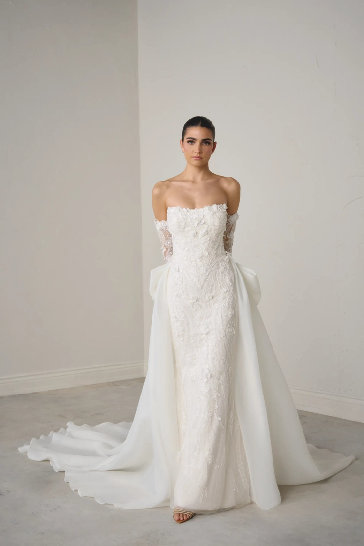 Fitted lace mermaid gown