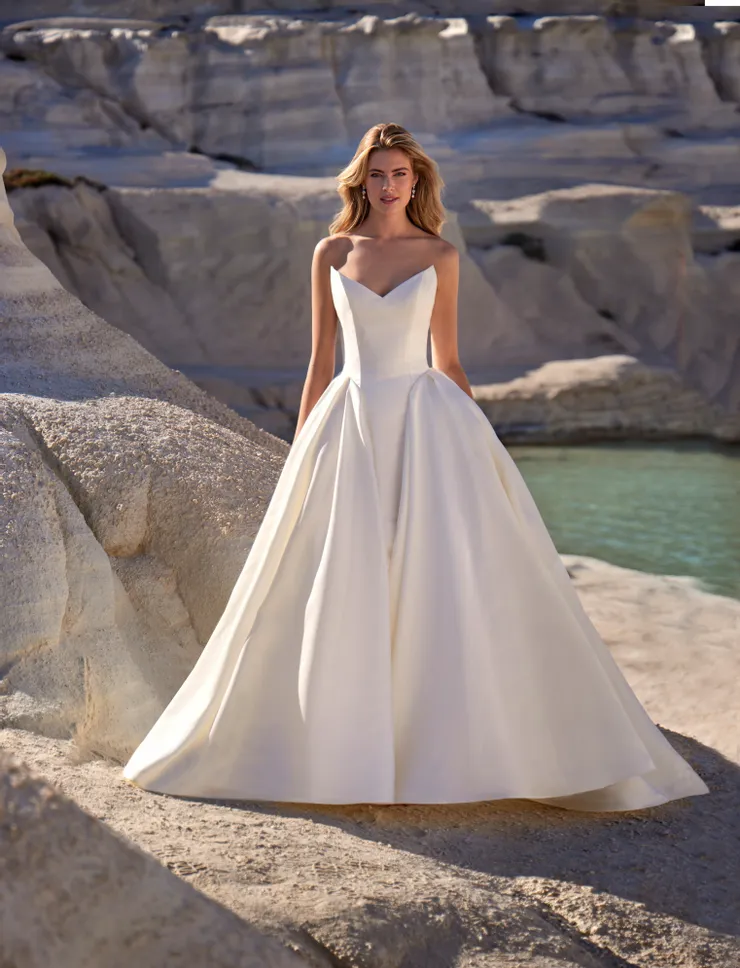 Eva's Bridals Instagram preview